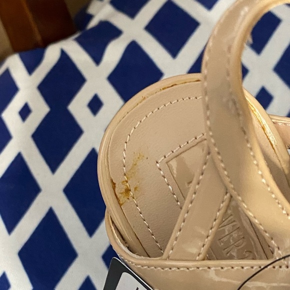 Nude patent strappy heeled sandals - Picture 13 of 13